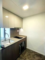 Avenue South Residence (D3), Apartment #569652521
